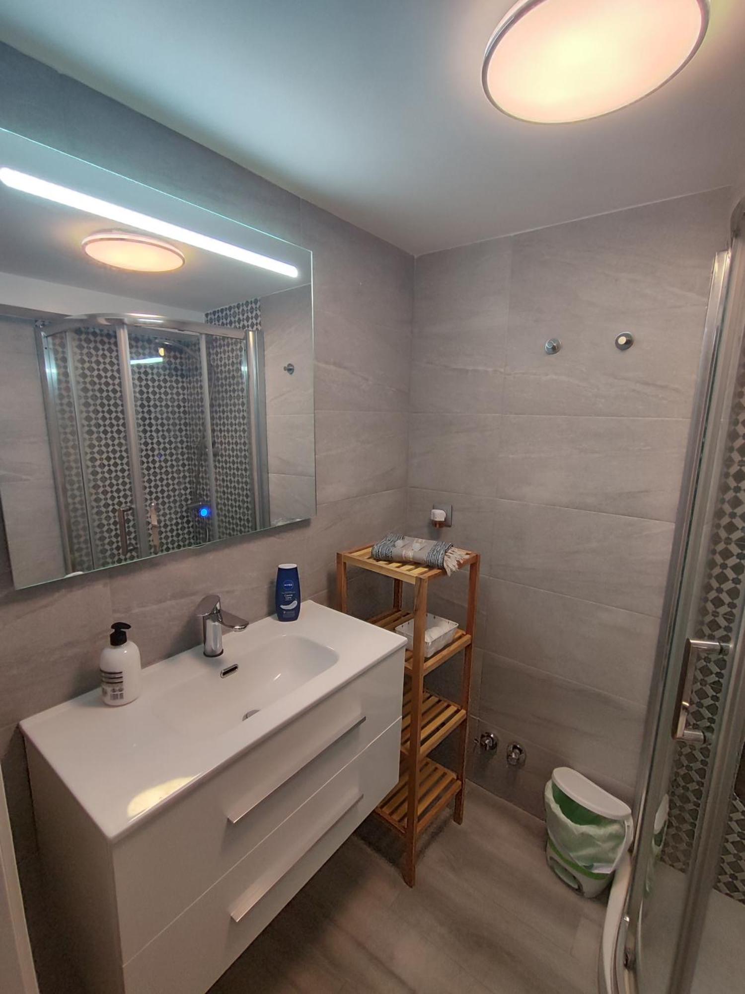 Room Private Bathroom In Shared Apartment 50M From Gibraltar La Línea de la Concepción Exterior foto